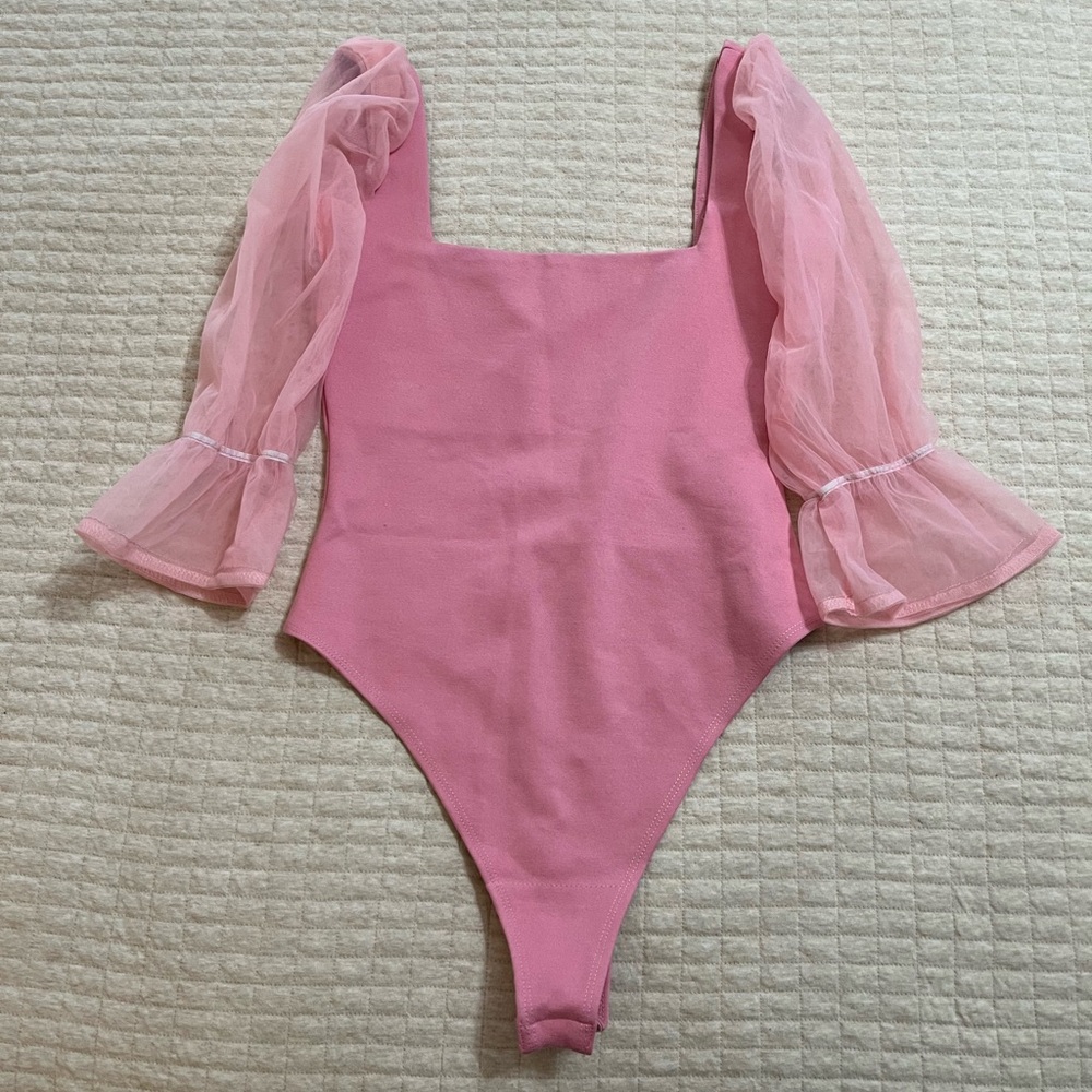 Shades of Rose Pink Puff Sleeve Bodysuit | XS | Like New